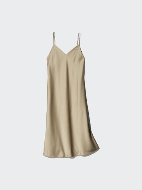 ユニクロ　サテンキャミソールワンピース　BEIGE