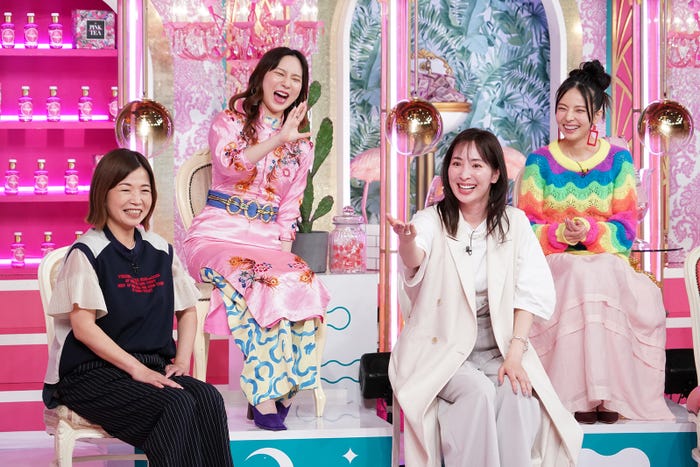 (上段左から)ファーストサマーウイカ、ベッキー(下段左から)大久保佳代子、真飛聖(C)日本テレビ