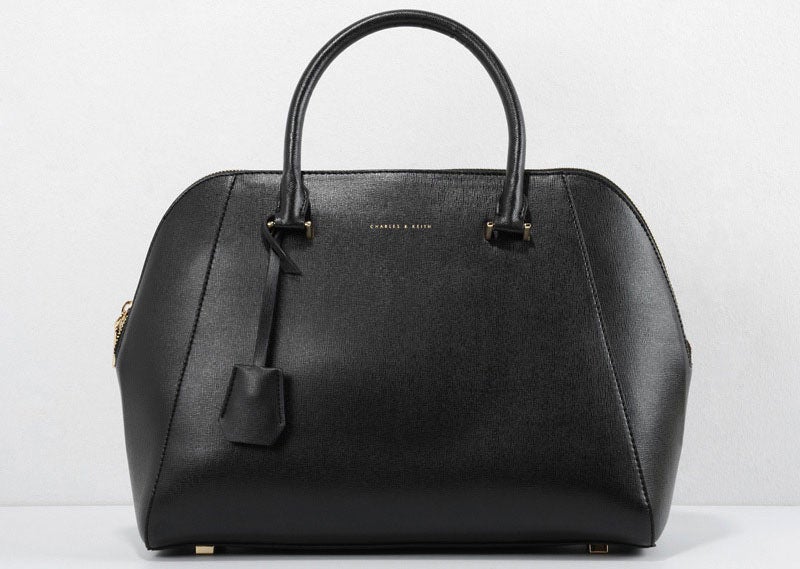 ラージカジュアルハンドバッグ「CHARLES & KEITH」7,290円（税込）／画像提供：CHARLES & KEITH