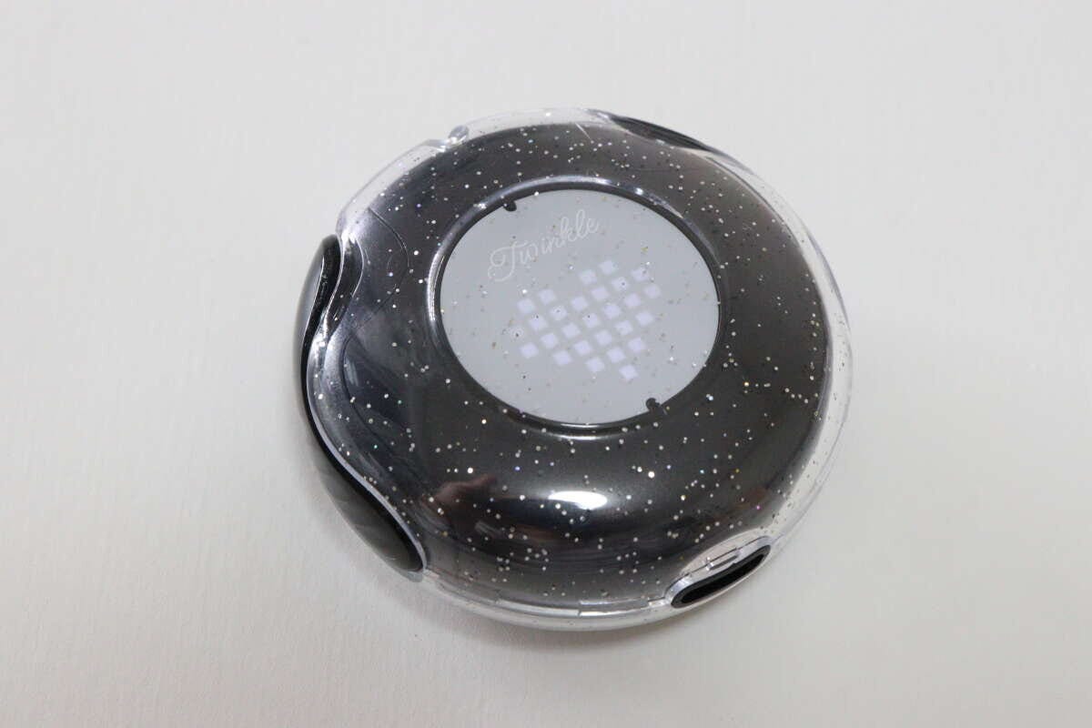 完全ワイヤレスイヤホン（