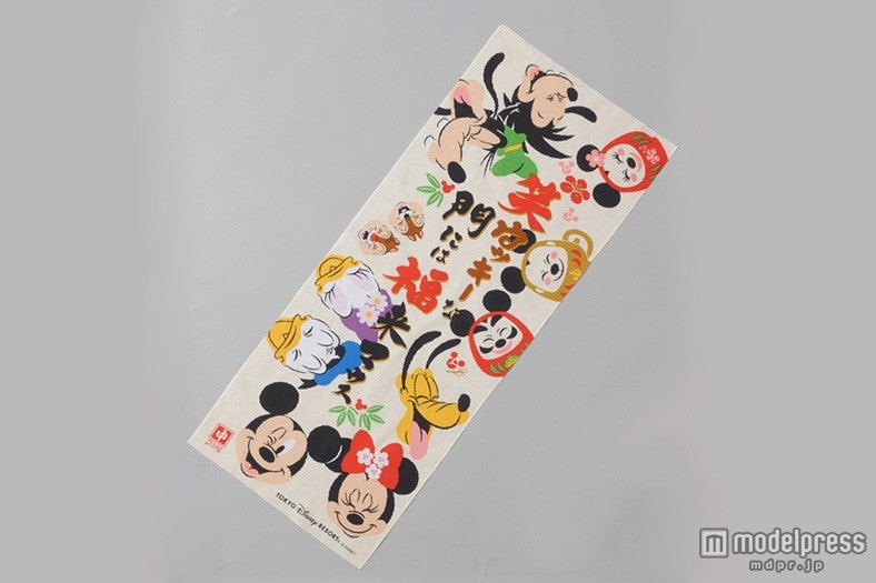 てぬぐい￥1200／（C）Disney