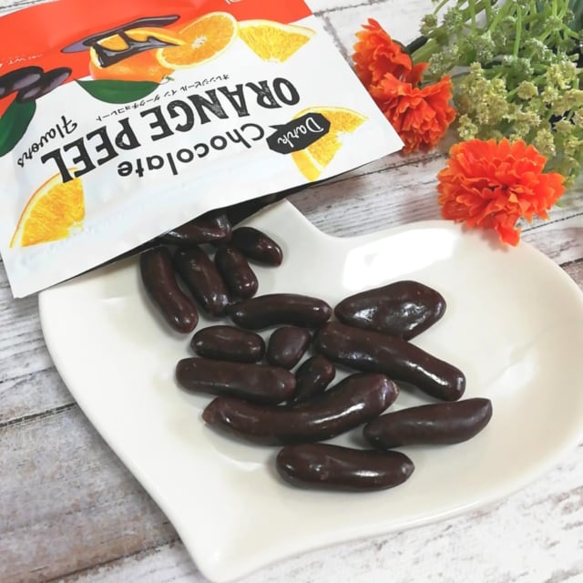 カルディのオレンジピールインダークチョコレートとパッケージ