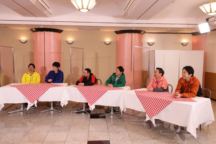 (左から)博多華丸・大吉(博多華丸、博多大吉)、千鳥(大悟、ノブ)、かまいたち(山内健司、濱家隆一)(C)カンテレ