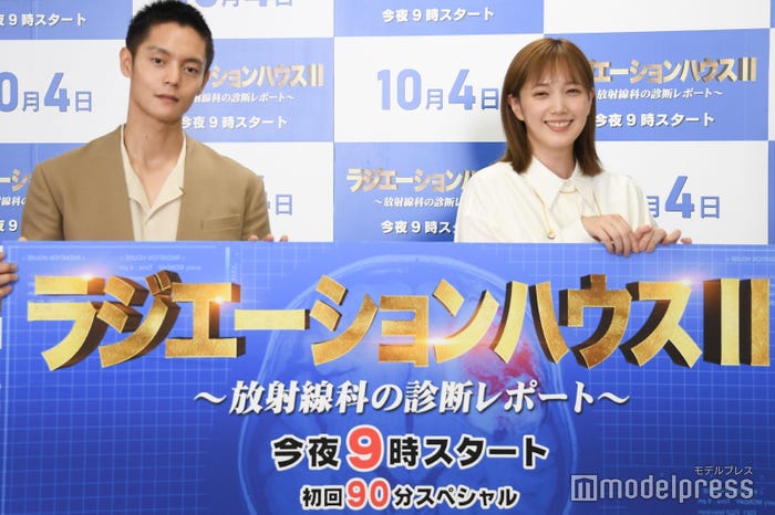 窪田正孝、本田翼 (C)モデルプレス