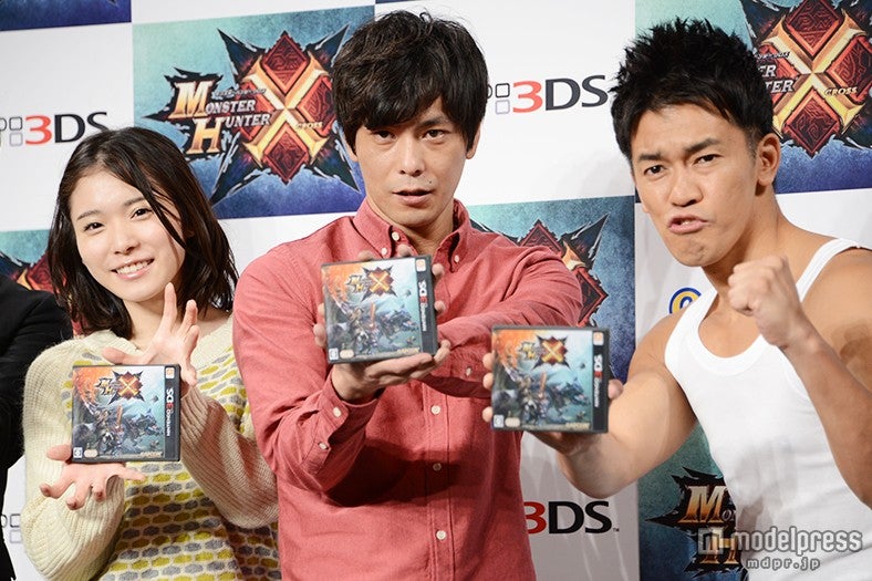 左より：松岡茉優、井上聡、武井壮