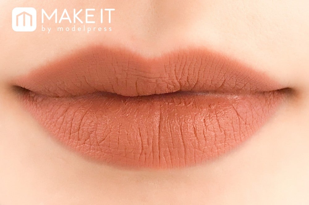 ルージュ アンリミテッド アンプリファイド マット／AM BG 961使用 (C)メイクイット