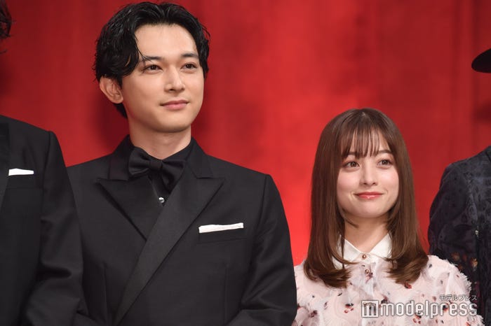 吉沢亮、橋本環奈(C)モデルプレス