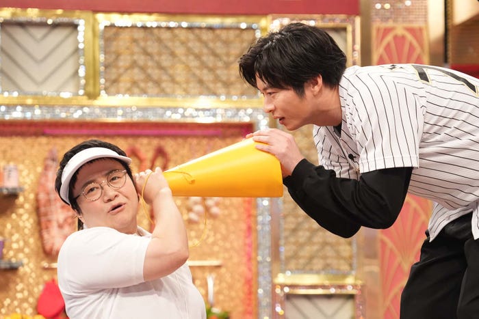 近藤春菜、田中圭「Golden SixTONES」特番より(C)日本テレビ