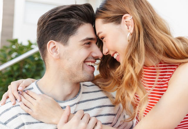 傍にいたいっ 女性が世話を焼く 母性本能をくすぐる男性 の共通点 モデルプレス