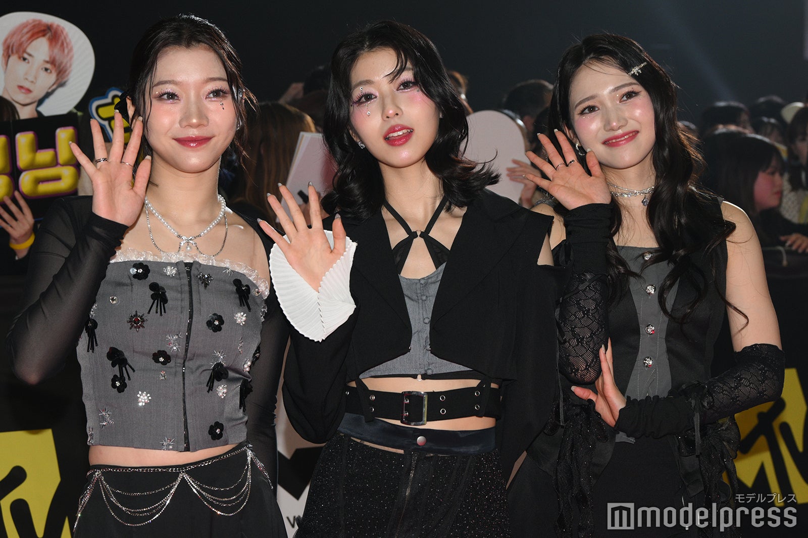 IS:SUE／RINO（坂口梨乃）、YUUKI（田中優希）、NANO（釼持菜乃）（C）モデルプレス