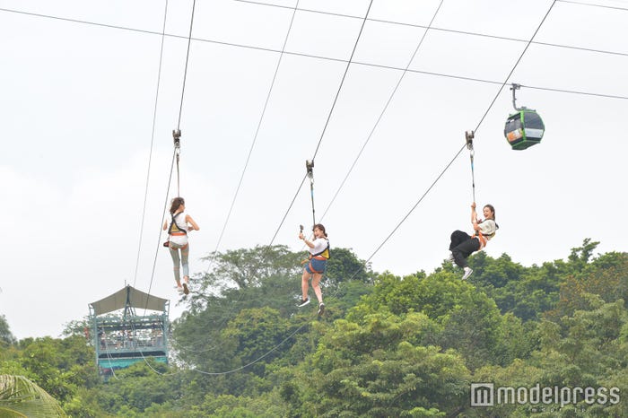 メガジップに挑戦 (C)モデルプレス