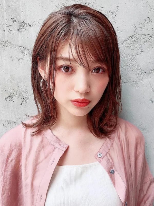 骨格ストレートさんが似合うミディアムの髪型特集 失敗しない似合わせヘアとは モデルプレス