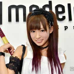 魔界から輸入したという“刀傘”をもって登場した椎名ぴかりん