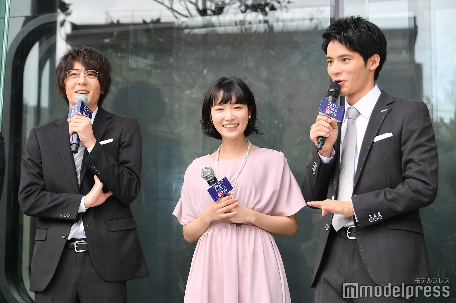 岡田建史「こういってスッ」 （C）モデルプレス