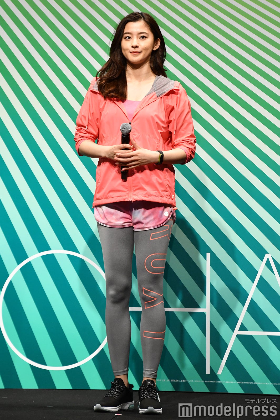 朝比奈彩（C）モデルプレス