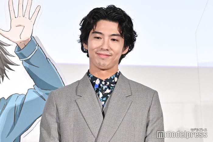 賀来賢人(C)モデルプレス