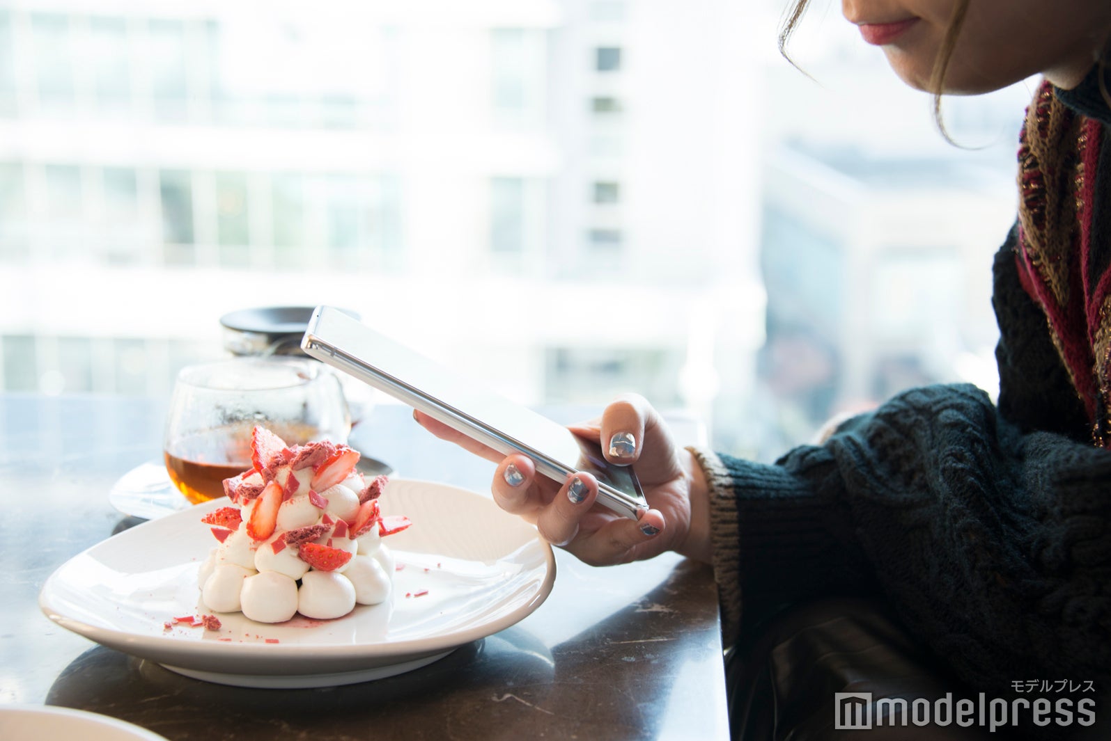 4cmの至近距離撮影がオススメ（C）モデルプレス