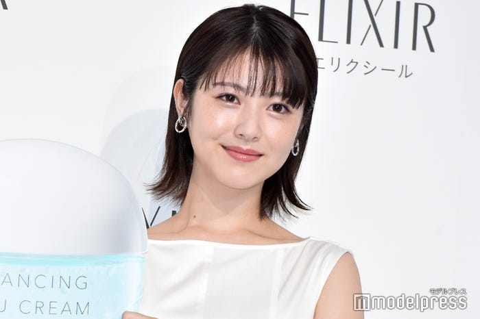 浜辺美波(C)モデルプレス