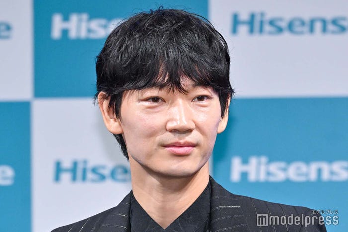 綾野剛(C)モデルプレス