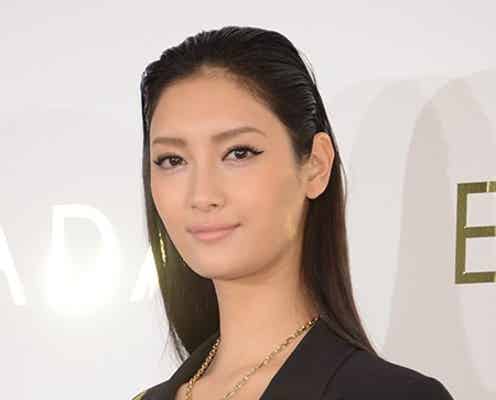 菜々緒の“ギリギリ”入浴動画に反響「お宝映像」「なんて綺麗な」