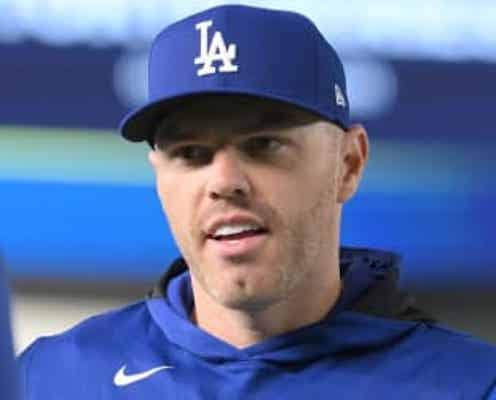 ドジャース フリーマン&ベッツが超絶美守 同点直後の本拠地が大盛り上がり 鮮やかバックハンド 流れるようなランニングスロー
