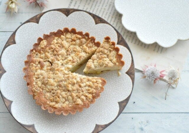 レシピ　サツマイモ　スイーツ　スイーツレシピ　サツマイモのクランブルケーキ