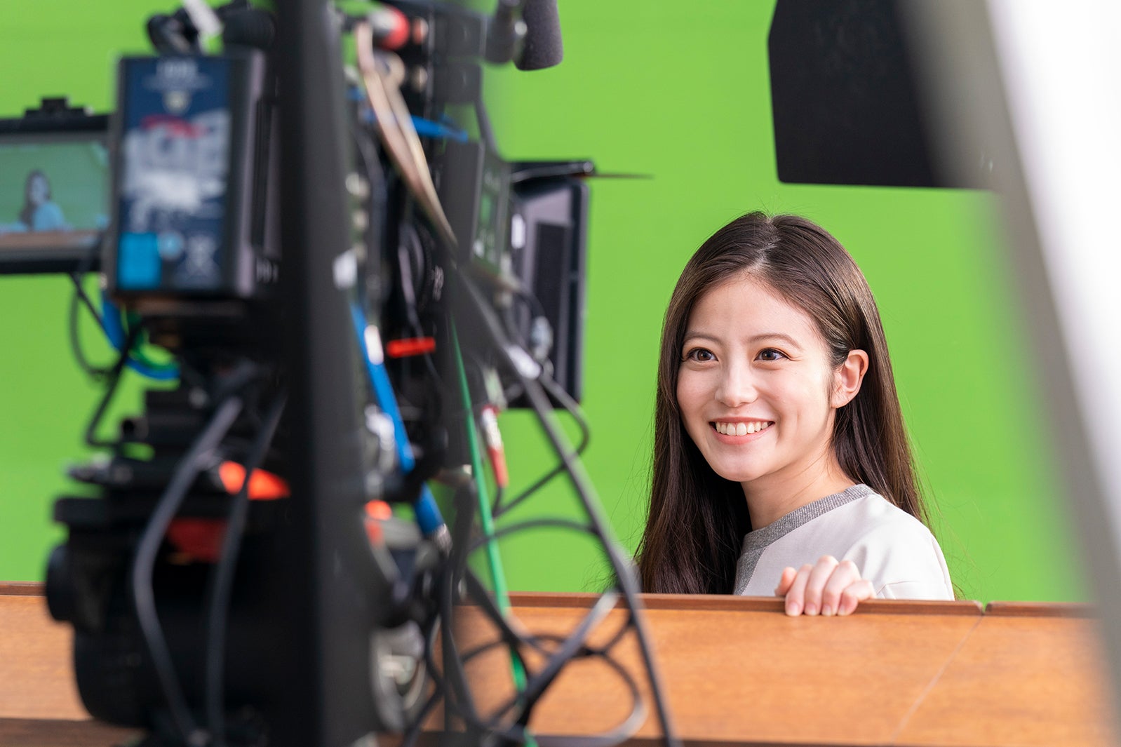 今田美桜／新CM「おトクみ、あふれる」篇オフショット（提供写真）