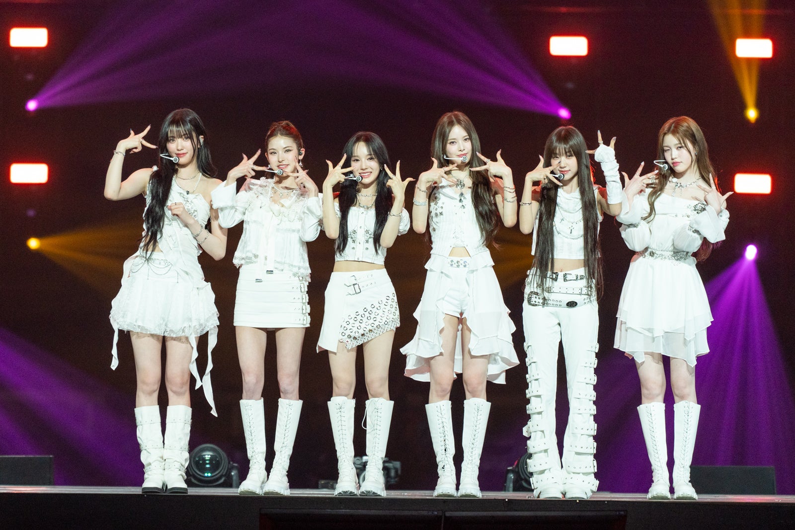 izna「KCON JAPAN 2025」（C）CJ ENM Co., Ltd, All Rights Reserved