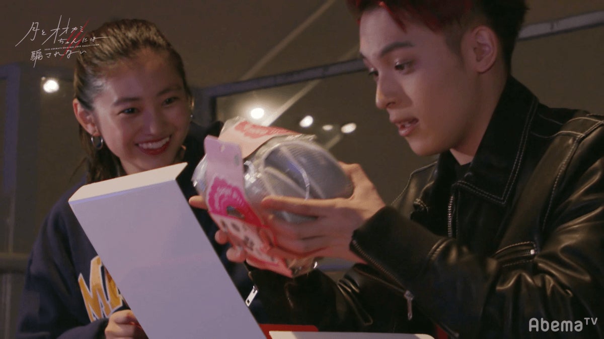 りおん、コア「月とオオカミちゃんには騙されない」第8話（C）AbemaTV