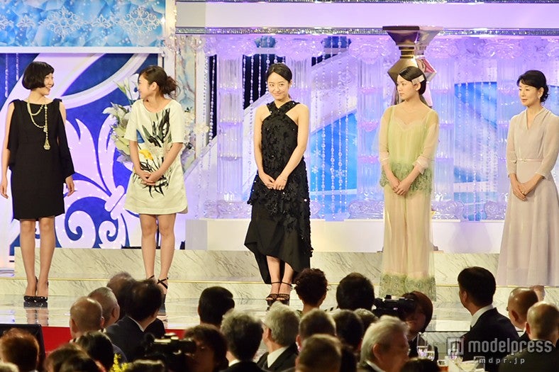 安藤サクラ、池脇千鶴、井上真央、二階堂ふみ、吉永小百合