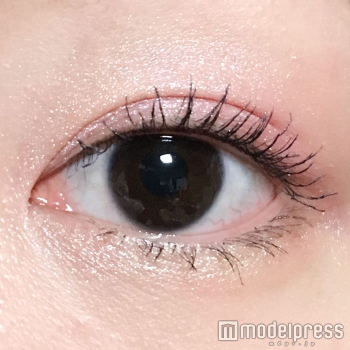 【エスプリーク】「セレクト アイカラー“PK805”使用/写真:るん(C)モデルプレス