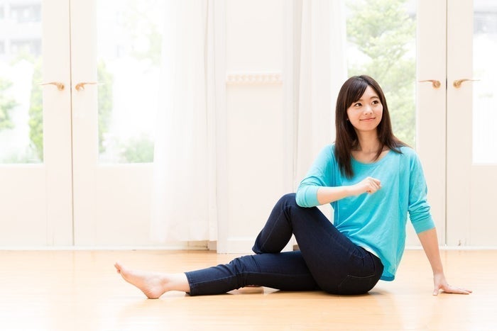 ストレッチにダイエット効果はある おすすめのパーツは 全身10分の柔軟で 痩せる 理由 モデルプレス ストレッチにダイエット効果はある おすすめのパーツは 全身10分の柔軟で 痩せる 理由 モデルプレス