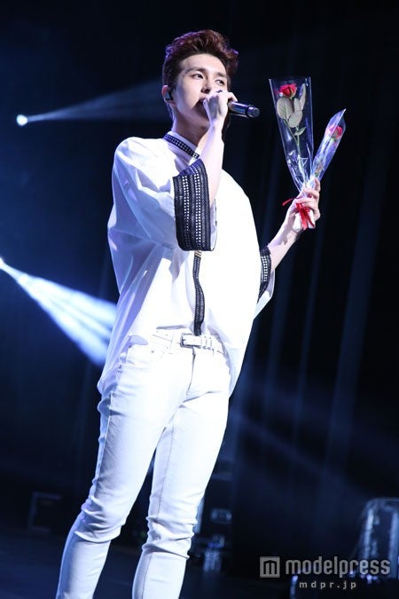 ケン（C）CJ E&M，Jellyfish Entertainment ＆ CJ Victor Entertainment，Inc.