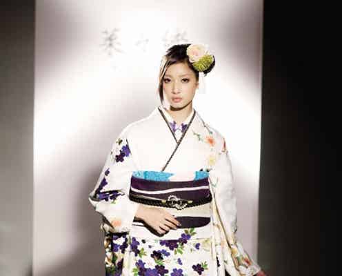 菜々緒、艶やか着物姿で大人の色気を放出