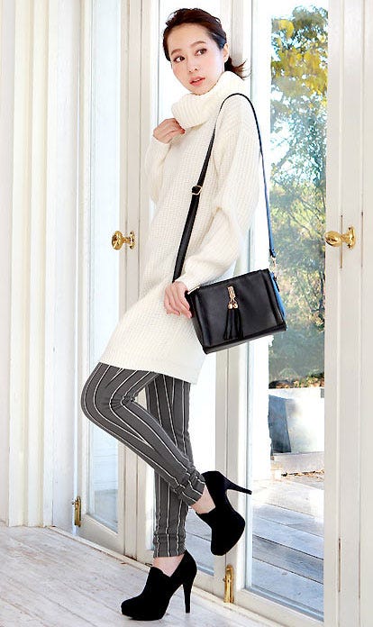 裏シャギーストレッチレギンスパンツ「神戸レタス」1490円(税込)/画像提供:神戸レタス