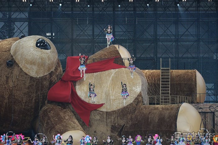メルヘンチックな演出(C)AKS