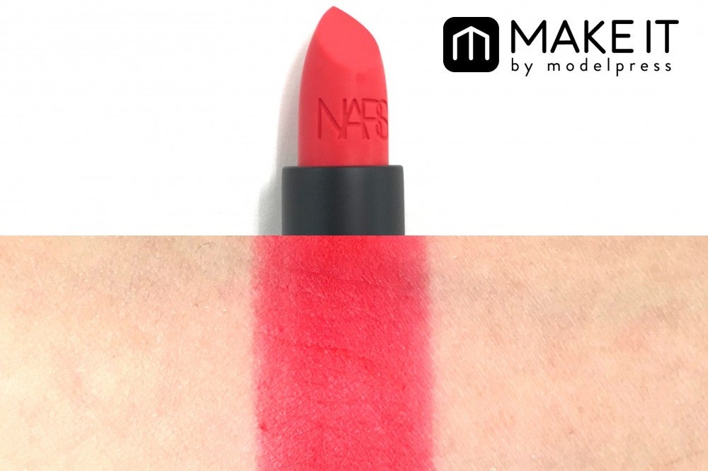 NARS リップスティック／2983／3,300円（税抜） (C)メイクイット