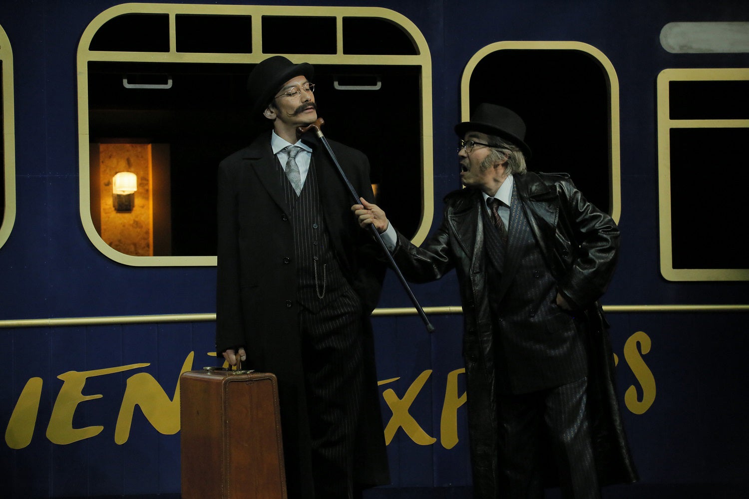 舞台「オリエント急行殺人事件」（提供写真）