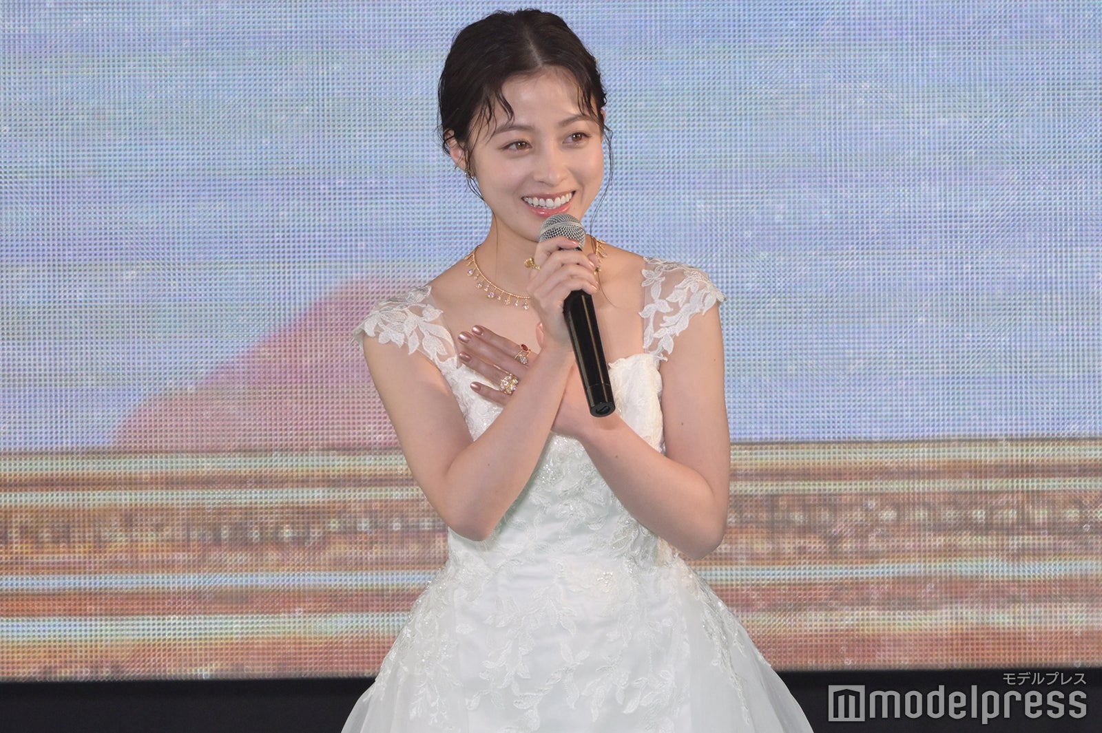 橋本環奈（C）モデルプレス