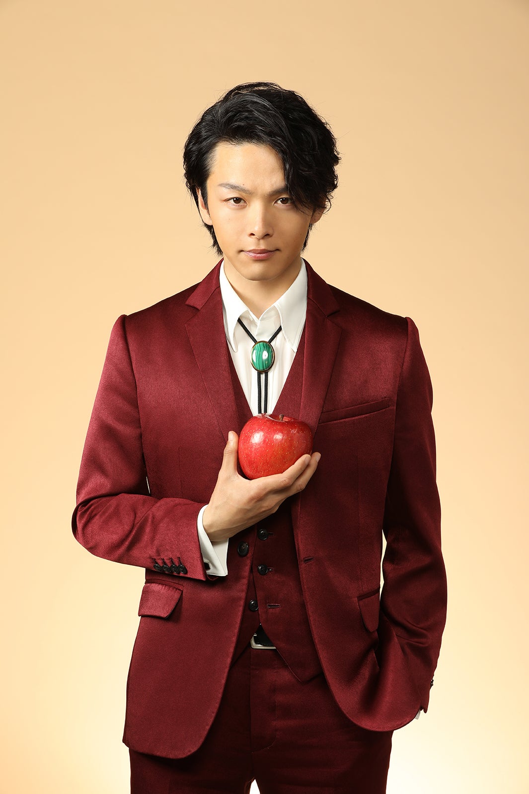 中村倫也、13年ぶり連ドラ主演　東村アキコ初のサスペンス「美食探偵」を実写化