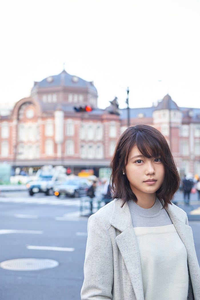 有村架純「2017年週めくりスクールカレンダー(4月始まり)」より(画像提供:所属事務所)