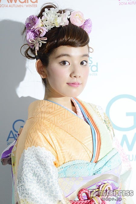 筧美和子、キャバ嬢役に抜擢の心境＆佐々木希・柏木由紀との撮影を語る　モデルプレスインタビュー