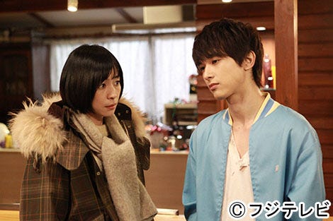 (左から)西田尚美、吉沢亮