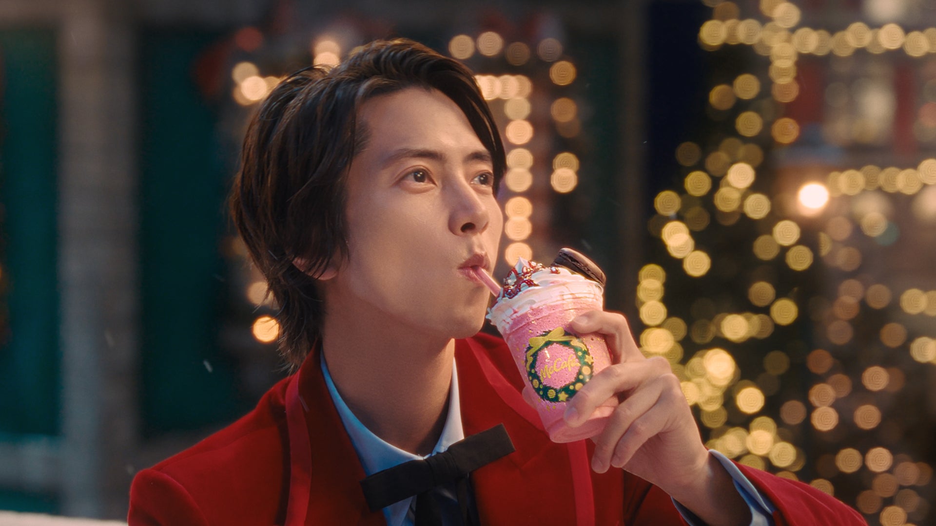 山下智久／新TVCM「マックカフェ『マックのいちごフラッペ』」篇（提供写真）
