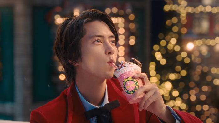 山下智久/新TVCM「マックカフェ『マックのいちごフラッペ』」篇(提供写真)