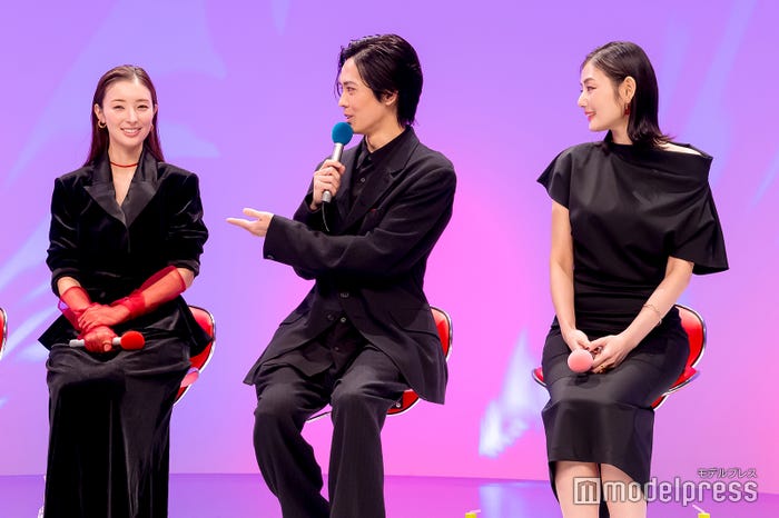 宮本茉由、猪塚健太(C)モデルプレス