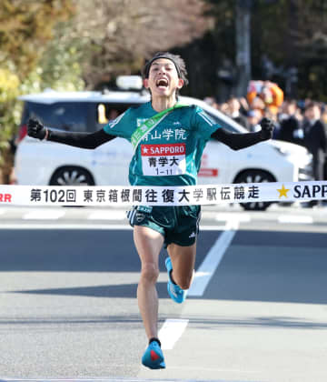 箱根駅伝衝撃シーン 早大監督「抜く時にピースされた」の真相 異次元“シン・山の神”苦笑い反省「テンション上がりすぎちゃって・・・ノリでやっちゃった」