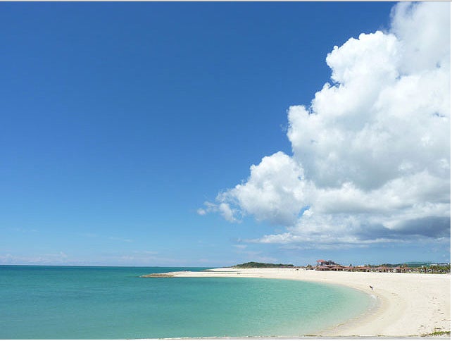 那覇から1時間未満！春に海開きするビーチ4選