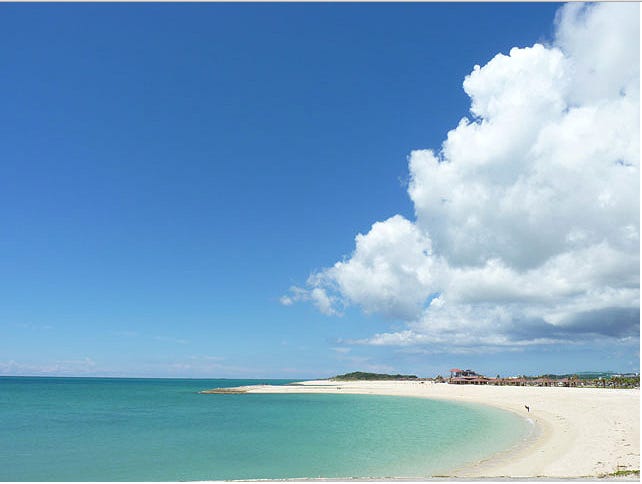 那覇から1時間未満!春に海開きするビーチ4選