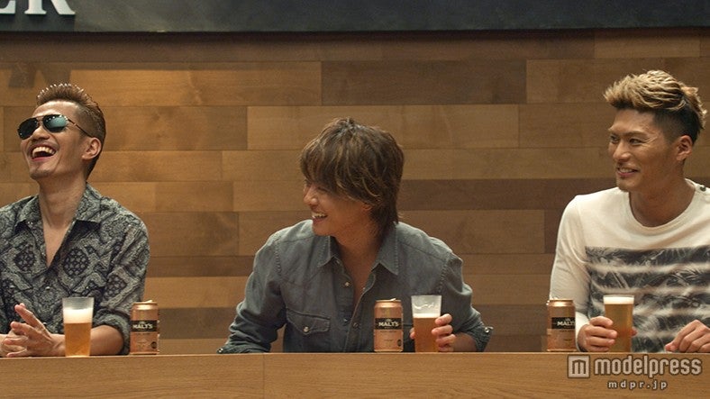 ATSUSHI、TAKAHIRO、SHOKICHI／新CM「カウンターの男たち」篇より